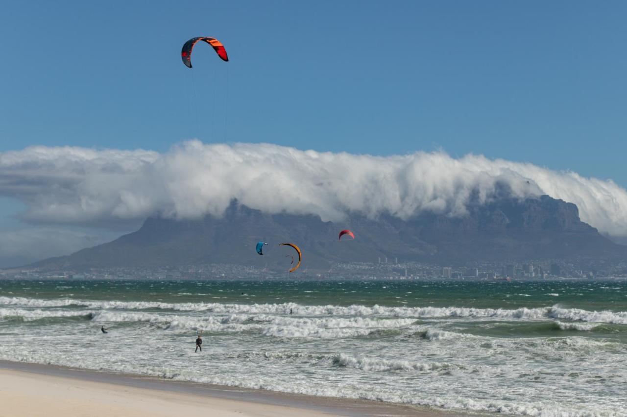 Blaauw Village Guest House Bloubergstrand Luaran gambar