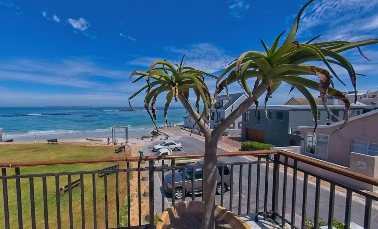 Blaauw Village Guest House Bloubergstrand Luaran gambar
