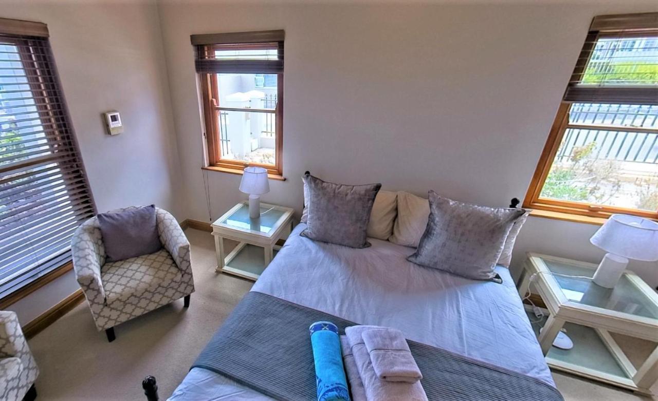 Blaauw Village Guest House Bloubergstrand Luaran gambar